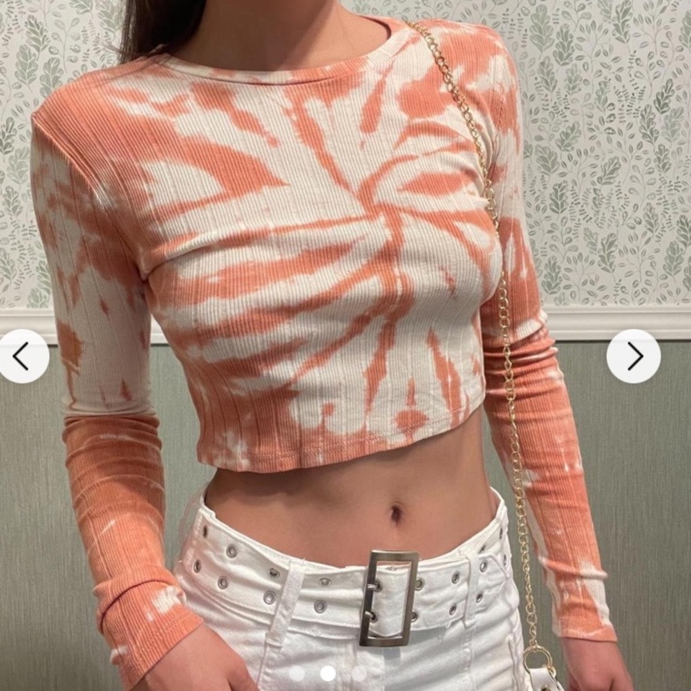 NWT Tilly’s Sky and Sparrow Cropped Tie Dye Top XL